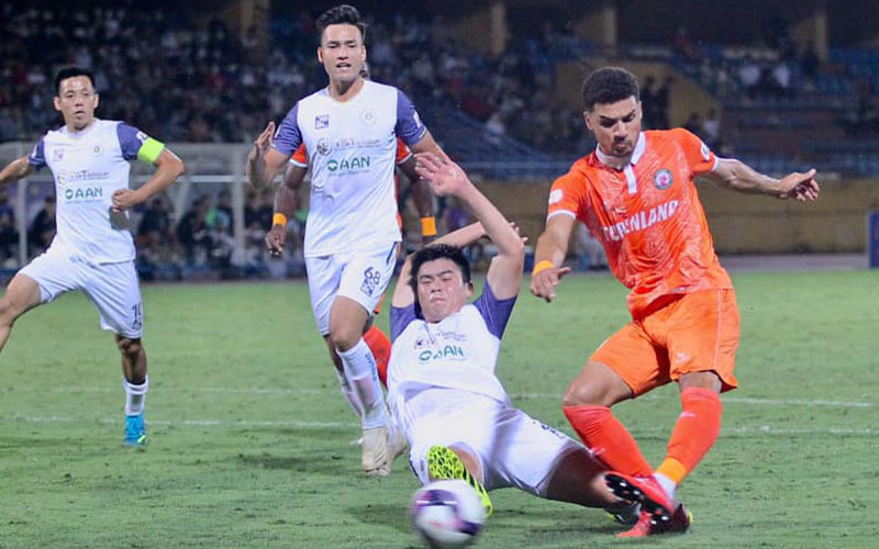 binh-dinh-vs-ha-noi-1800-ngay-6-8-2022-1