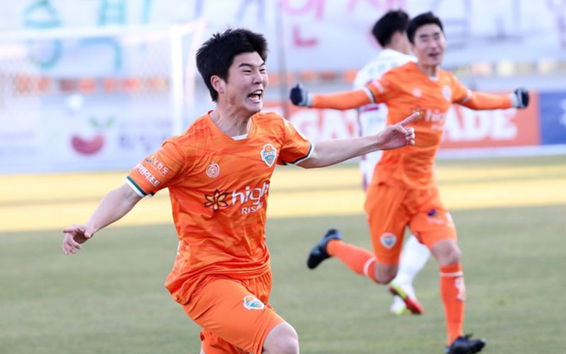 gangwon-vs-daegu-1730-ngay-10-8-2022-1