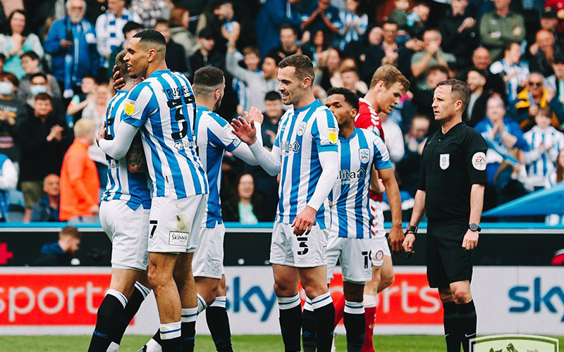 huddersfield-vs-preston-0145-ngay-10-8-2022-1