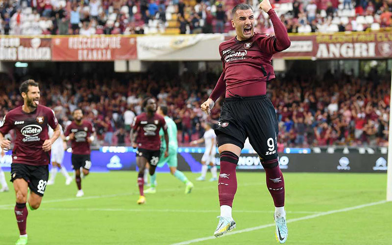 salernitana-vs-lecce-0145-ngay-17-9-2022-1