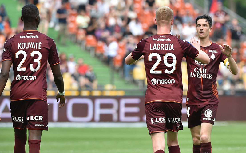 metz-vs-saint-etienne-02h45-ngay-8-11-2022-1