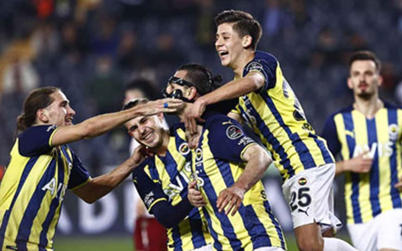 fenerbahce-vs-konyaspor-0h00-ngay-7-2-2023-1