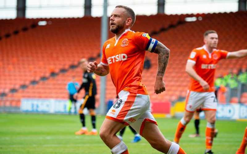 Soi kèo Blackpool vs Millwall